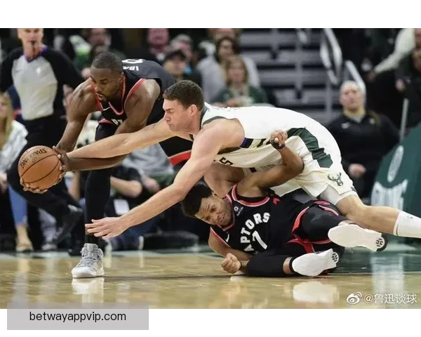 老詹公开表态密尔沃基孟菲斯不是理想落脚点原因揭秘